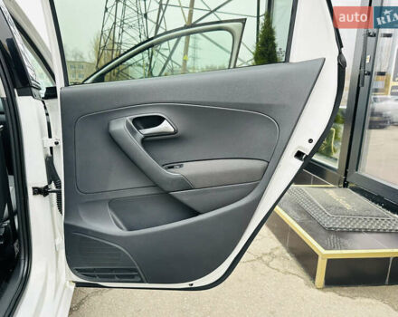 Белый Фольксваген Поло, объемом двигателя 1.4 л и пробегом 176 тыс. км за 7900 $, фото 21 на Automoto.ua