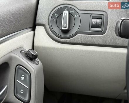 Білий Фольксваген Поло, об'ємом двигуна 1.2 л та пробігом 132 тис. км за 8300 $, фото 26 на Automoto.ua