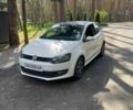 Белый Фольксваген Поло, объемом двигателя 1.4 л и пробегом 159 тыс. км за 6011 $, фото 1 на Automoto.ua