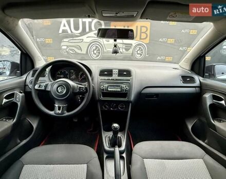 Белый Фольксваген Поло, объемом двигателя 1.2 л и пробегом 268 тыс. км за 6300 $, фото 11 на Automoto.ua