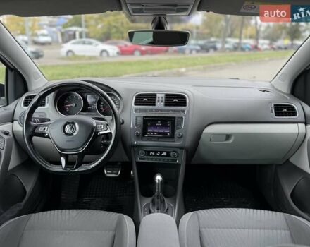Білий Фольксваген Поло, об'ємом двигуна 1.2 л та пробігом 132 тис. км за 8300 $, фото 8 на Automoto.ua