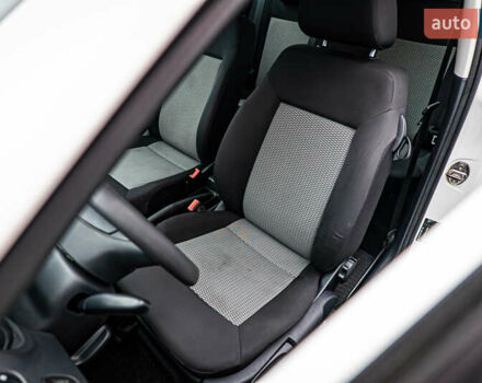 Белый Фольксваген Поло, объемом двигателя 1.2 л и пробегом 180 тыс. км за 6123 $, фото 8 на Automoto.ua