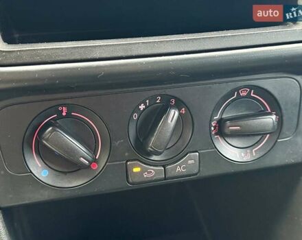 Белый Фольксваген Поло, объемом двигателя 1.2 л и пробегом 268 тыс. км за 6300 $, фото 15 на Automoto.ua