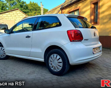 Белый Фольксваген Поло, объемом двигателя 1.2 л и пробегом 259 тыс. км за 5200 $, фото 4 на Automoto.ua