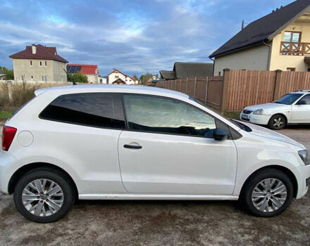 Білий Фольксваген Поло, об'ємом двигуна 1.2 л та пробігом 253 тис. км за 4800 $, фото 1 на Automoto.ua