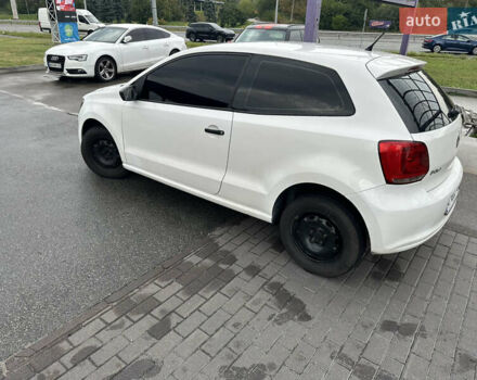 Белый Фольксваген Поло, объемом двигателя 1.2 л и пробегом 221 тыс. км за 4200 $, фото 15 на Automoto.ua