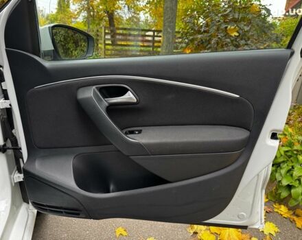 Белый Фольксваген Поло, объемом двигателя 1.2 л и пробегом 238 тыс. км за 9490 $, фото 27 на Automoto.ua