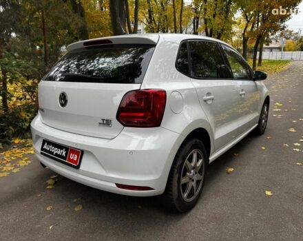 Белый Фольксваген Поло, объемом двигателя 1.2 л и пробегом 238 тыс. км за 9490 $, фото 5 на Automoto.ua