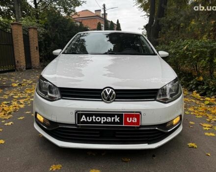 Белый Фольксваген Поло, объемом двигателя 1.2 л и пробегом 238 тыс. км за 9490 $, фото 1 на Automoto.ua