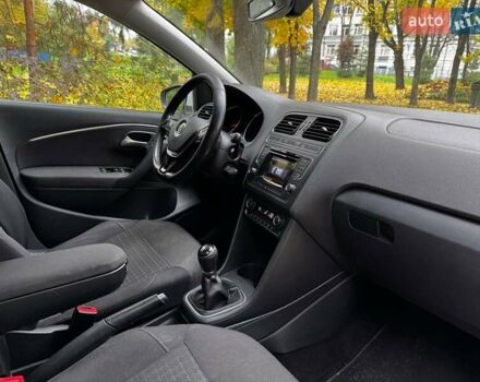 Белый Фольксваген Поло, объемом двигателя 1.2 л и пробегом 238 тыс. км за 9490 $, фото 28 на Automoto.ua