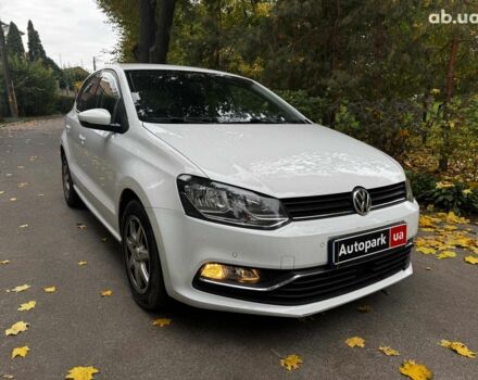 Белый Фольксваген Поло, объемом двигателя 1.2 л и пробегом 238 тыс. км за 9490 $, фото 2 на Automoto.ua