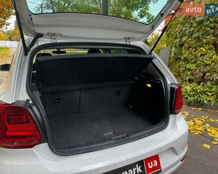 Белый Фольксваген Поло, объемом двигателя 1.2 л и пробегом 238 тыс. км за 9490 $, фото 7 на Automoto.ua