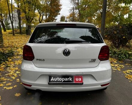 Белый Фольксваген Поло, объемом двигателя 1.2 л и пробегом 238 тыс. км за 9490 $, фото 6 на Automoto.ua