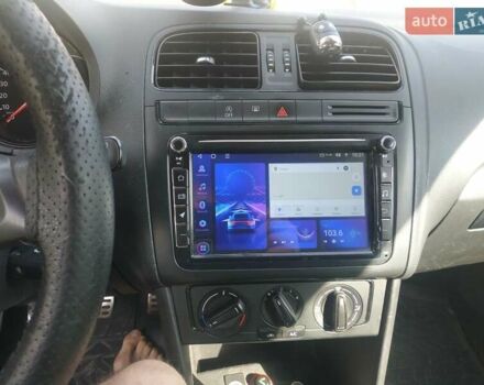 Белый Фольксваген Поло, объемом двигателя 1.2 л и пробегом 233 тыс. км за 6300 $, фото 5 на Automoto.ua