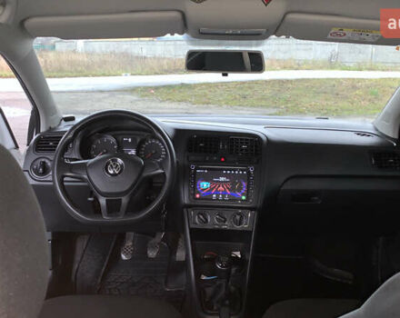 Білий Фольксваген Поло, об'ємом двигуна 1.2 л та пробігом 181 тис. км за 6500 $, фото 11 на Automoto.ua