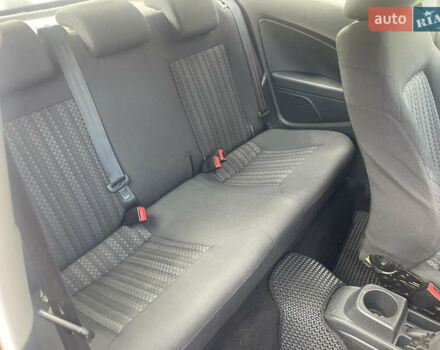 Білий Фольксваген Поло, об'ємом двигуна 1.2 л та пробігом 240 тис. км за 5800 $, фото 13 на Automoto.ua