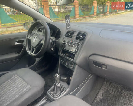 Білий Фольксваген Поло, об'ємом двигуна 1.2 л та пробігом 240 тис. км за 5800 $, фото 11 на Automoto.ua