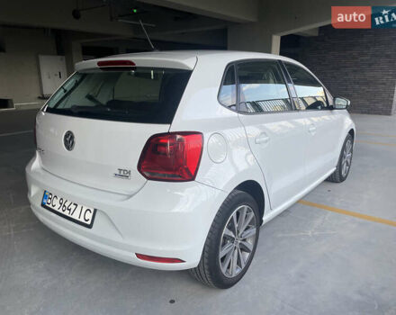 Белый Фольксваген Поло, объемом двигателя 1.42 л и пробегом 158 тыс. км за 10300 $, фото 4 на Automoto.ua