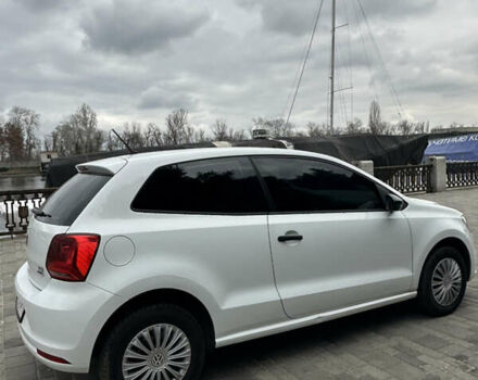 Белый Фольксваген Поло, объемом двигателя 1.2 л и пробегом 217 тыс. км за 5950 $, фото 6 на Automoto.ua