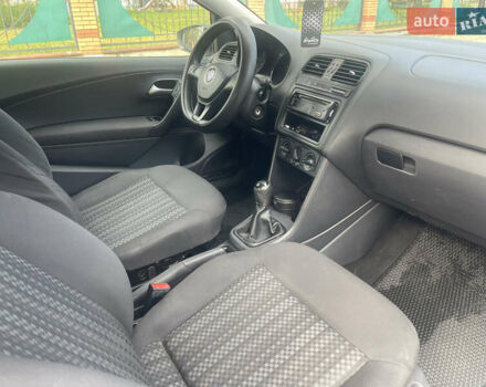 Білий Фольксваген Поло, об'ємом двигуна 1.2 л та пробігом 240 тис. км за 5800 $, фото 10 на Automoto.ua