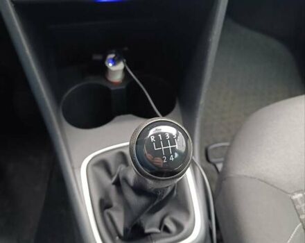 Білий Фольксваген Поло, об'ємом двигуна 1.42 л та пробігом 215 тис. км за 10000 $, фото 25 на Automoto.ua