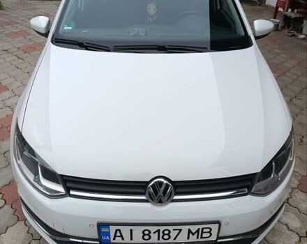 Білий Фольксваген Поло, об'ємом двигуна 1.42 л та пробігом 215 тис. км за 10000 $, фото 1 на Automoto.ua