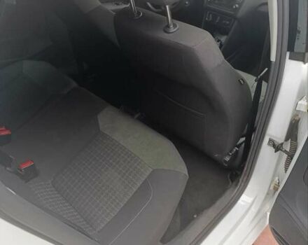 Білий Фольксваген Поло, об'ємом двигуна 1.42 л та пробігом 215 тис. км за 10000 $, фото 12 на Automoto.ua