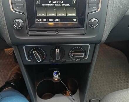 Білий Фольксваген Поло, об'ємом двигуна 1.42 л та пробігом 215 тис. км за 10000 $, фото 21 на Automoto.ua