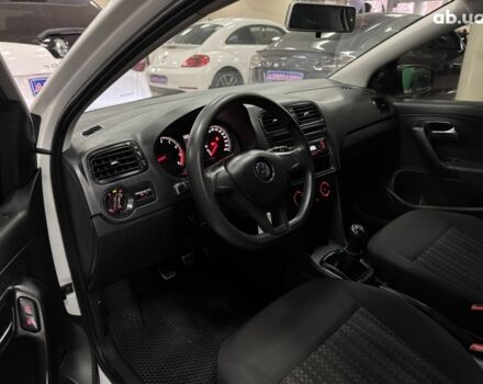 Білий Фольксваген Поло, об'ємом двигуна 1.6 л та пробігом 139 тис. км за 8700 $, фото 6 на Automoto.ua