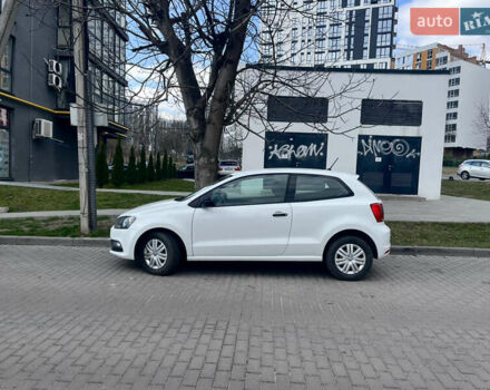 Белый Фольксваген Поло, объемом двигателя 1.2 л и пробегом 200 тыс. км за 6300 $, фото 2 на Automoto.ua