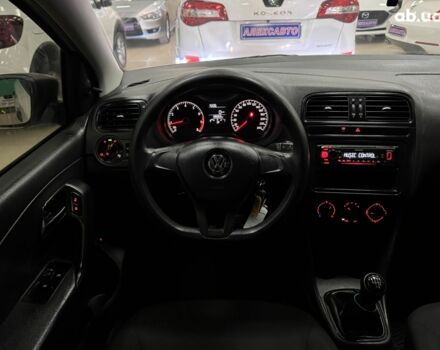 Білий Фольксваген Поло, об'ємом двигуна 1.6 л та пробігом 139 тис. км за 8700 $, фото 10 на Automoto.ua