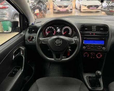 Фольксваген Поло 2017 в Кропивницком (Кировограде) на Automoto.ua Белый Фольксваген Поло, объемом двигателя 1.6 л и пробегом 138 тыс. км за 8800 $, фото 12 на Automoto.ua