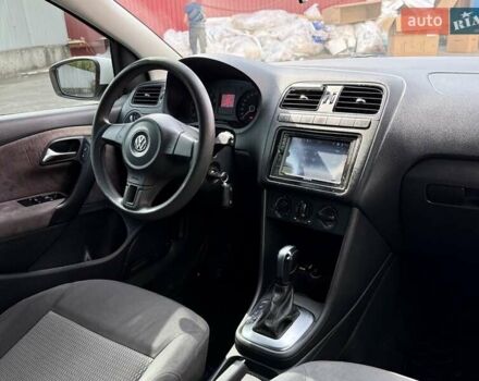 Білий Фольксваген Поло, об'ємом двигуна 1.6 л та пробігом 179 тис. км за 6400 $, фото 22 на Automoto.ua