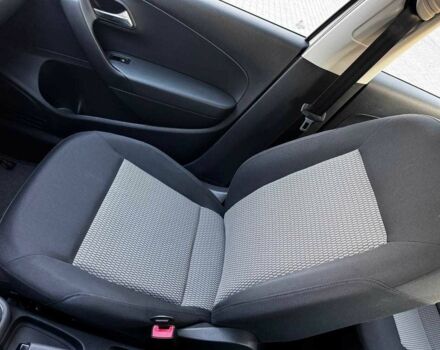 Белый Фольксваген Поло, объемом двигателя 1.6 л и пробегом 134 тыс. км за 7400 $, фото 17 на Automoto.ua