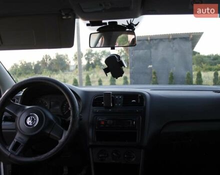 Белый Фольксваген Поло, объемом двигателя 1.6 л и пробегом 244 тыс. км за 6100 $, фото 4 на Automoto.ua