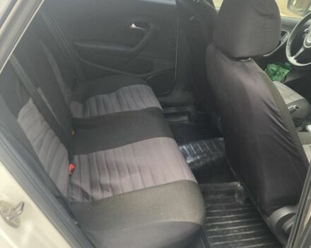 Білий Фольксваген Поло, об'ємом двигуна 1.6 л та пробігом 240 тис. км за 5600 $, фото 4 на Automoto.ua