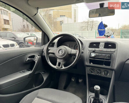 Белый Фольксваген Поло, объемом двигателя 1.6 л и пробегом 202 тыс. км за 5500 $, фото 12 на Automoto.ua