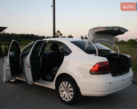 Белый Фольксваген Поло, объемом двигателя 1.6 л и пробегом 244 тыс. км за 6100 $, фото 2 на Automoto.ua