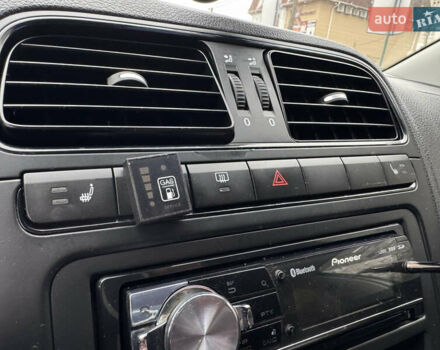 Белый Фольксваген Поло, объемом двигателя 1.6 л и пробегом 202 тыс. км за 5500 $, фото 19 на Automoto.ua