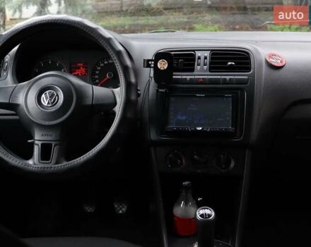 Білий Фольксваген Поло, об'ємом двигуна 1.6 л та пробігом 157 тис. км за 6300 $, фото 27 на Automoto.ua