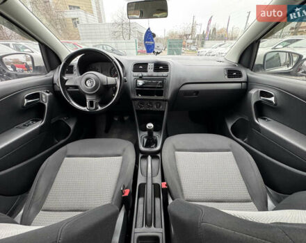 Белый Фольксваген Поло, объемом двигателя 1.6 л и пробегом 202 тыс. км за 5500 $, фото 13 на Automoto.ua