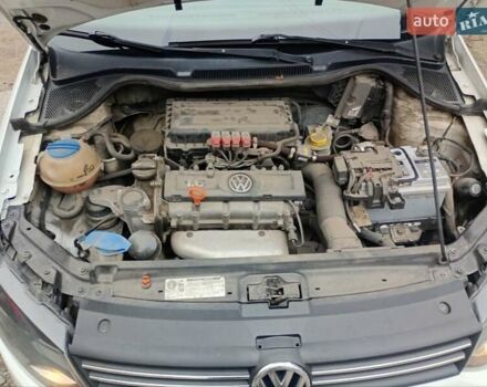 Белый Фольксваген Поло, объемом двигателя 1.6 л и пробегом 220 тыс. км за 5000 $, фото 2 на Automoto.ua