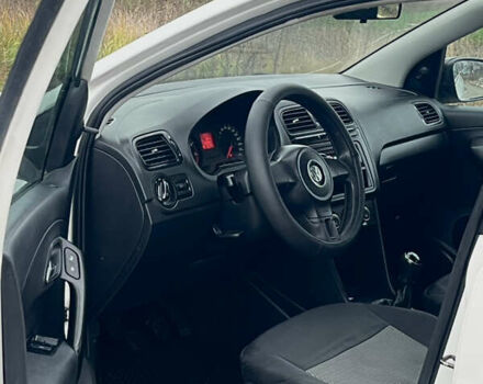 Белый Фольксваген Поло, объемом двигателя 1.6 л и пробегом 254 тыс. км за 4800 $, фото 8 на Automoto.ua