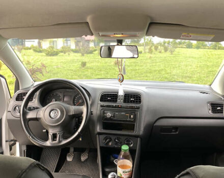 Белый Фольксваген Поло, объемом двигателя 1.6 л и пробегом 350 тыс. км за 5499 $, фото 10 на Automoto.ua