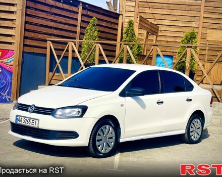 Белый Фольксваген Поло, объемом двигателя 1.6 л и пробегом 260 тыс. км за 4150 $, фото 2 на Automoto.ua