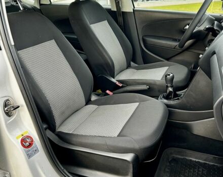 Белый Фольксваген Поло, объемом двигателя 1.6 л и пробегом 174 тыс. км за 5999 $, фото 5 на Automoto.ua