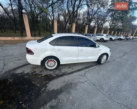 Фольксваген Поло 2012 в Кропивницком (Кировограде) на Automoto.ua Белый Фольксваген Поло, объемом двигателя 1.6 л и пробегом 215 тыс. км за 5300 $, фото 3 на Automoto.ua