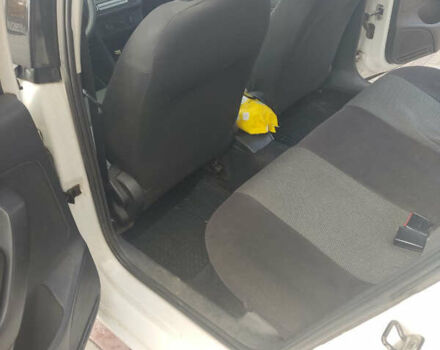 Белый Фольксваген Поло, объемом двигателя 1.6 л и пробегом 218 тыс. км за 5500 $, фото 8 на Automoto.ua