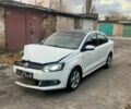 Белый Фольксваген Поло, объемом двигателя 1.6 л и пробегом 200 тыс. км за 3550 $, фото 2 на Automoto.ua