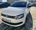 Белый Фольксваген Поло, объемом двигателя 1.6 л и пробегом 230 тыс. км за 3800 $, фото 1 на Automoto.ua
